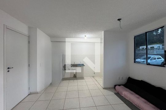 Sala de apartamento para alugar com 1 quarto, 60m² em Vargem Grande, Rio de Janeiro