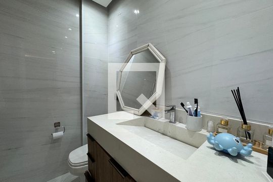 Banheiro Social de apartamento à venda com 2 quartos, 130m² em Recreio dos Bandeirantes, Rio de Janeiro