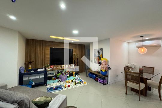 Sala de apartamento à venda com 2 quartos, 130m² em Recreio dos Bandeirantes, Rio de Janeiro