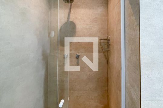 Banheiro - Suíte de apartamento para alugar com 2 quartos, 64m² em Nova Petrópolis, São Bernardo do Campo