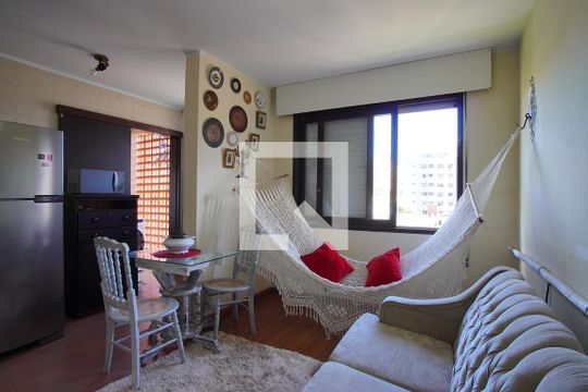 Apartamento à venda com 1 quarto, 45m² em Vila Ipiranga, Porto Alegre