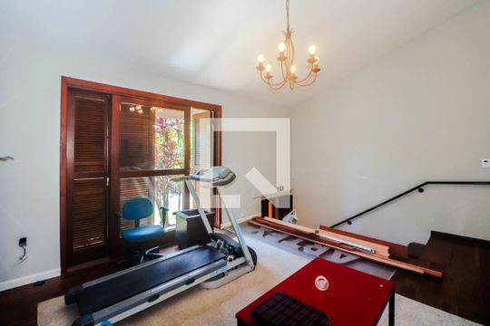 Sala de casa à venda com 3 quartos, 243m² em Jardim Itu, Porto Alegre