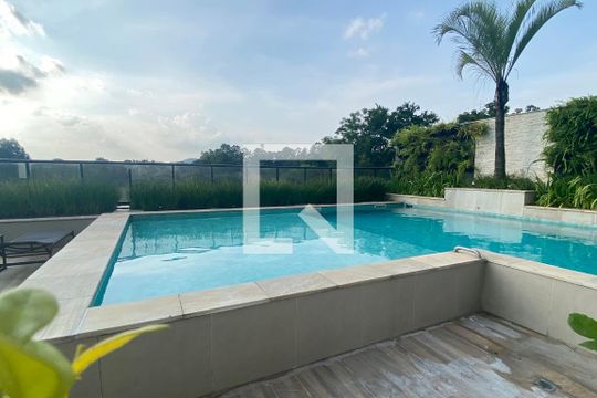 Piscina de apartamento à venda com 2 quartos, 85m² em Empresarial 18 do Forte, Barueri