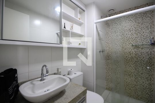 Banheiro Social de apartamento à venda com 3 quartos, 71m² em Anil, Rio de Janeiro