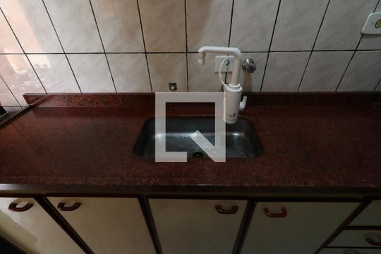Cozinha de casa à venda com 2 quartos, 104m² em Vila Javri, Santo André