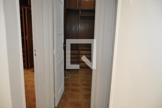 Corredor de casa à venda com 2 quartos, 80m² em Riachuelo, Rio de Janeiro