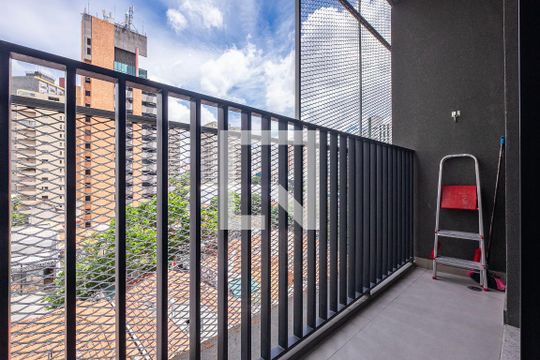 Studio - Varanda de kitnet/studio à venda com 1 quarto, 28m² em Pinheiros, São Paulo