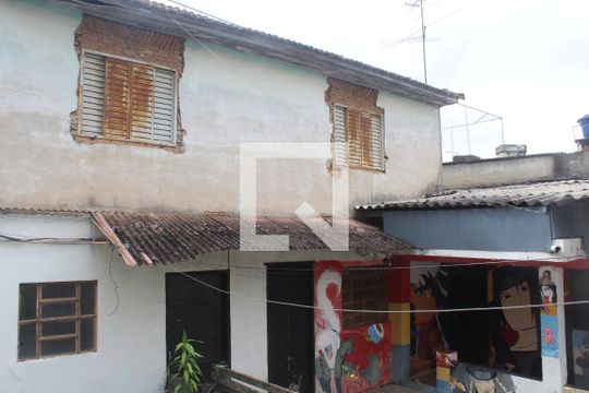 Área externa e casas de casa à venda com 8 quartos, 400m² em Casa Verde Média, São Paulo