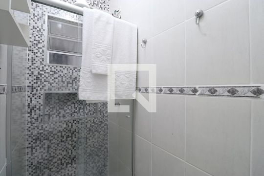 Banheiro de apartamento para alugar com 1 quarto, 45m² em Luz, São Paulo