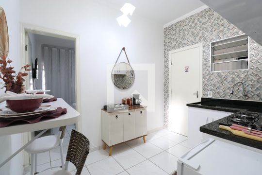 Cozinha de apartamento para alugar com 1 quarto, 40m² em Luz, São Paulo