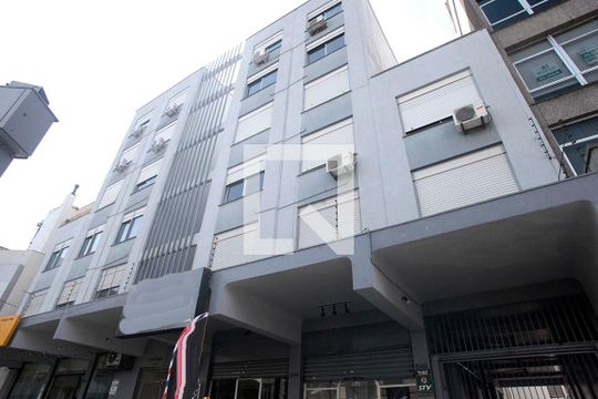 Fachada de apartamento para alugar com 1 quarto, 60m² em Auxiliadora, Porto Alegre