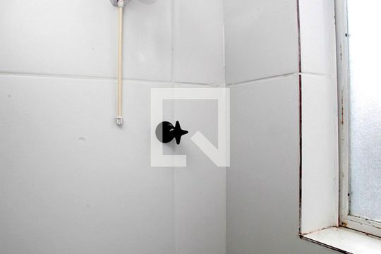 Banheiro de apartamento para alugar com 1 quarto, 60m² em Auxiliadora, Porto Alegre
