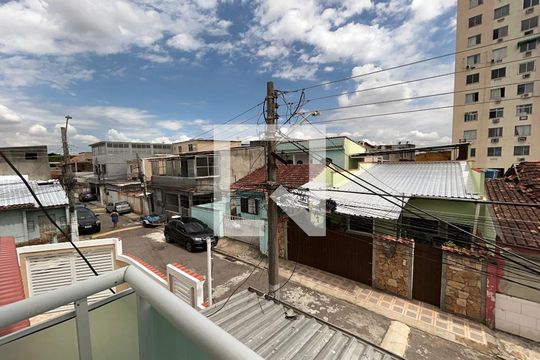 Vista Sala de casa para alugar com 2 quartos, 70m² em Campinho, Rio de Janeiro