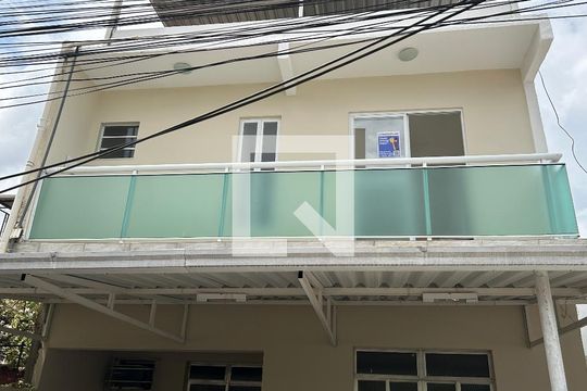 Fachada  de casa para alugar com 2 quartos, 70m² em Campinho, Rio de Janeiro