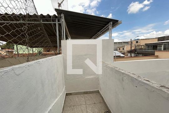 Área de Serviço de casa para alugar com 2 quartos, 70m² em Campinho, Rio de Janeiro