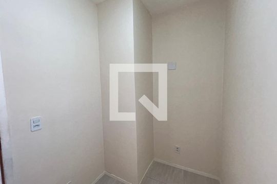 Escritório de casa para alugar com 2 quartos, 70m² em Campinho, Rio de Janeiro