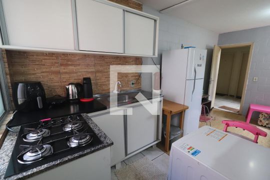 Cozinha de apartamento à venda com 2 quartos, 50m² em Liberdade, Novo Hamburgo