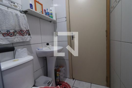 Banheiro de apartamento à venda com 2 quartos, 50m² em Liberdade, Novo Hamburgo