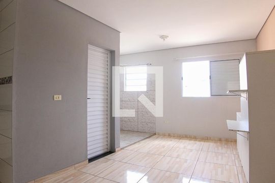 Studio de kitnet/studio para alugar com 1 quarto, 25m² em Vila Alzira, São Paulo