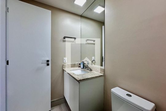 Banheiro Suíte de apartamento à venda com 1 quarto, 34m² em Campo Belo, São Paulo