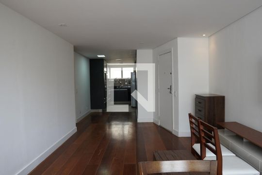 Sala de apartamento à venda com 3 quartos, 107m² em Paraíso, São Paulo