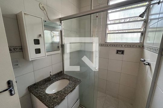 Banheiro de apartamento à venda com 2 quartos, 72m² em Méier, Rio de Janeiro