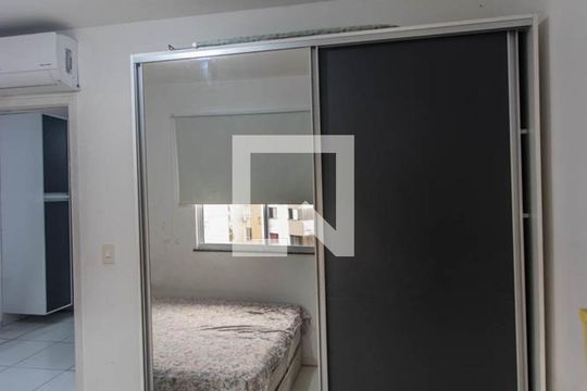 Quarto 1 de apartamento para alugar com 2 quartos, 44m² em Fazenda Grande 4, Salvador