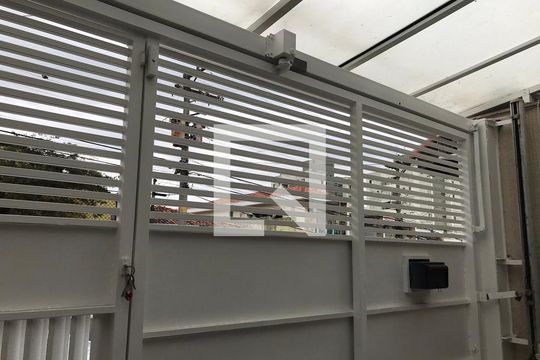 Garagem - portão automático de casa à venda com 2 quartos, 140m² em Vila Aricanduva, São Paulo