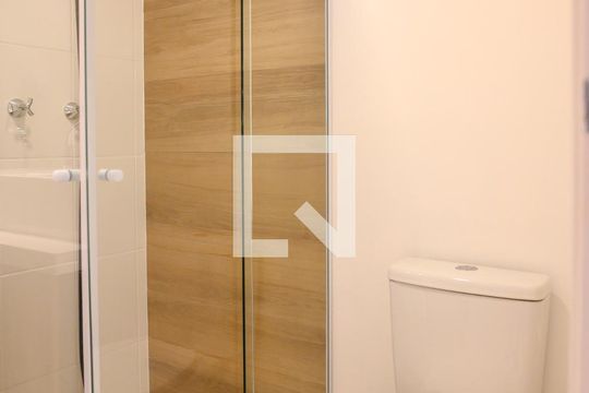 Banheiro de kitnet/studio à venda com 1 quarto, 34m² em Vila Nair, São Paulo