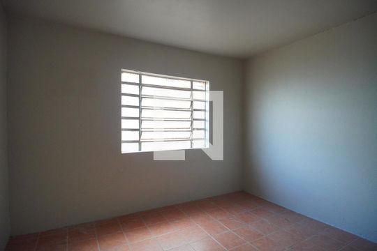 Quarto 2 de apartamento para alugar com 2 quartos, 45m² em Guarani, Novo Hamburgo
