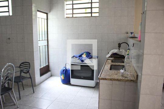 Cozinha de casa à venda com 3 quartos, 405m² em Eldorado, Contagem