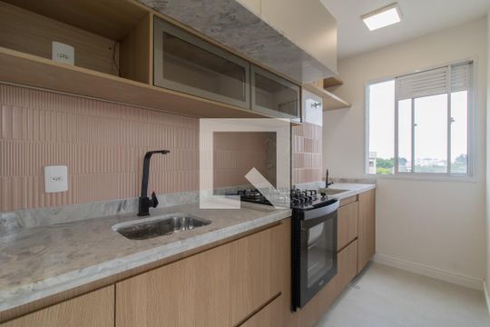 Cozinha de apartamento à venda com 2 quartos, 36m² em Vila das Bandeiras, Guarulhos