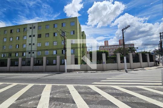 Fachada  de apartamento à venda com 2 quartos, 44m² em Jardim Maringa, São Paulo