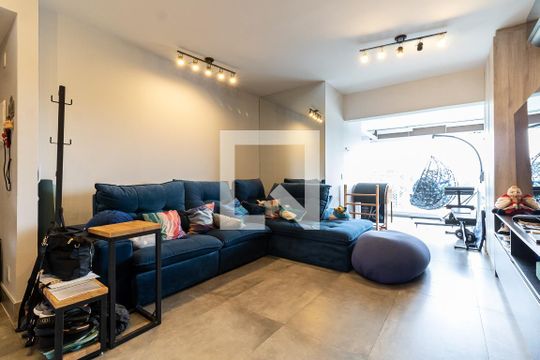 Sala de apartamento para alugar com 3 quartos, 136m² em Jardim Prudência, São Paulo