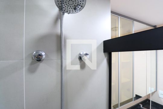 Detalhe do banheiro de apartamento à venda com 1 quarto, 33m² em Bom Retiro, São Paulo
