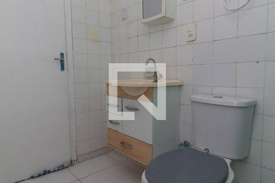 Banheiro de apartamento para alugar com 2 quartos, 70m² em Penha de França, São Paulo