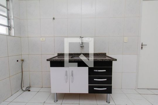 Cozinha de apartamento para alugar com 2 quartos, 70m² em Penha de França, São Paulo