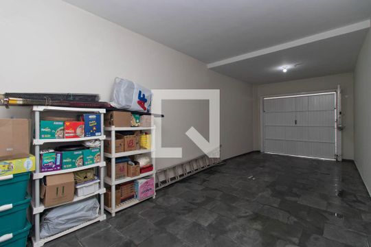 Garagem de casa à venda com 4 quartos, 195m² em Vila Mazzei, São Paulo