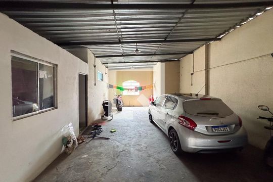 Área comum de casa à venda com 8 quartos, 490m² em Eldorado, Contagem