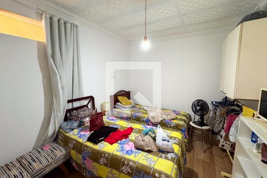 Quarto de casa à venda com 8 quartos, 490m² em Eldorado, Contagem