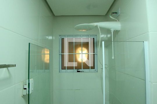 Banheiro de apartamento para alugar com 1 quarto, 29m² em Vila Independencia, São Paulo