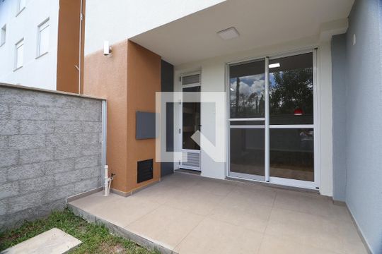 Área externa de apartamento para alugar com 2 quartos, 70m² em Olaria, Canoas