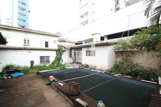 Área comum de casa para alugar com 3 quartos, 300m² em Saraiva, Uberlândia