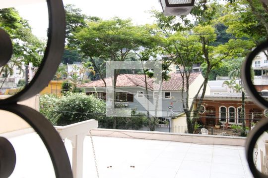 Vista da Sala de casa para alugar com 3 quartos, 200m² em Jardim Virginia Bianca, São Paulo