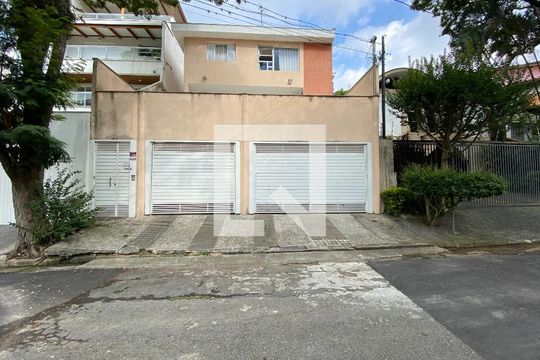 Fachada de casa para alugar com 3 quartos, 200m² em Jardim Virginia Bianca, São Paulo