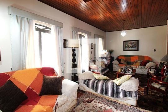 Sala de casa para alugar com 3 quartos, 200m² em Jardim Virginia Bianca, São Paulo