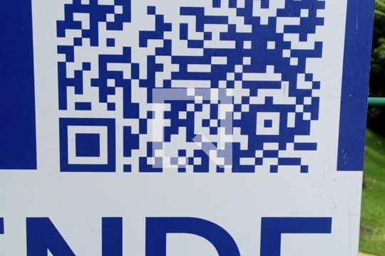 plaquinha instalada de casa de condomínio à venda com 3 quartos, 350m² em Jardim Serrano, Nova Lima