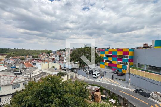 Vista do Quarto 2 de apartamento para alugar com 2 quartos, 65m² em Jardim Audir, Barueri