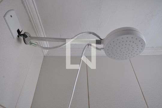 Banheiro de apartamento à venda com 2 quartos, 70m² em Tremembé, São Paulo
