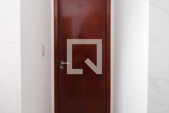 Banheiro de apartamento à venda com 2 quartos, 39m² em Vila Nova Carolina, São Paulo